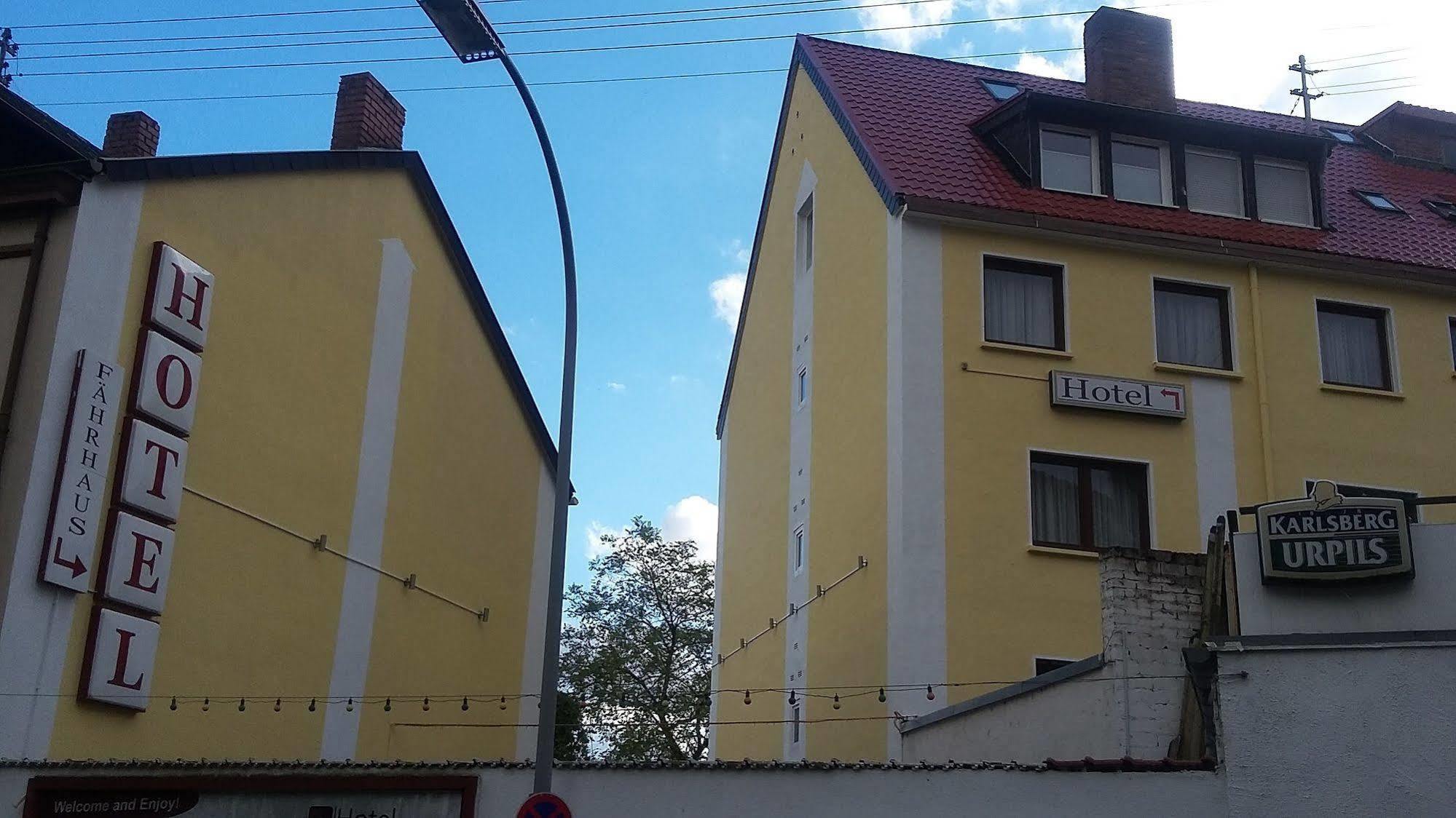 Hotel Faehrhaus Saarbruecken Exterior photo